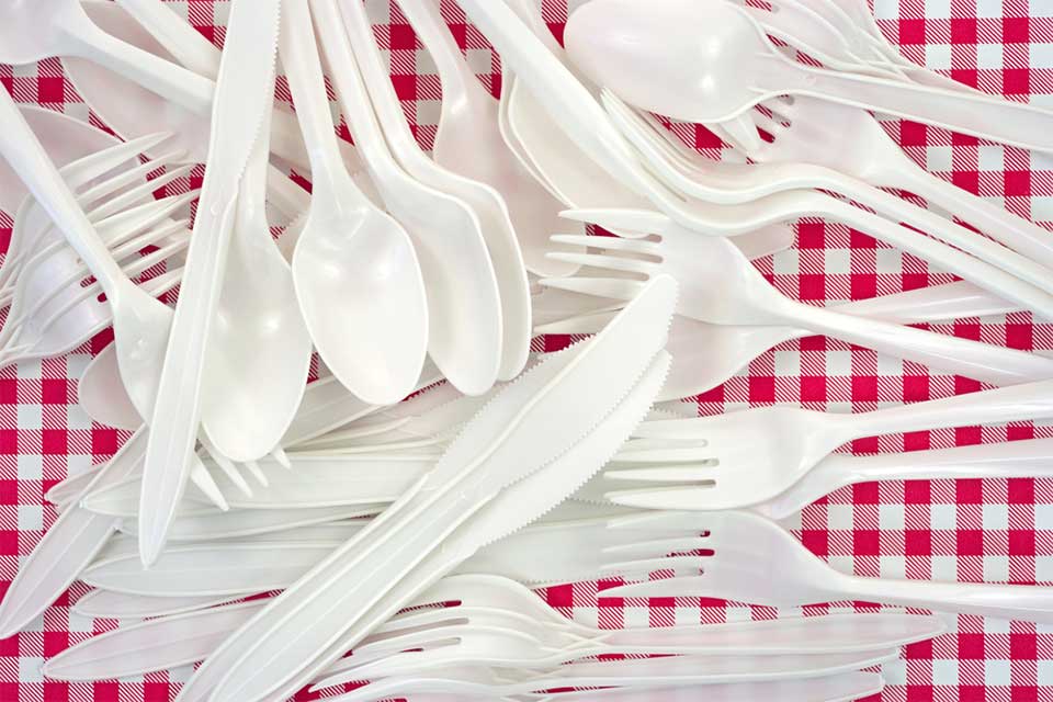 plastic cutlery